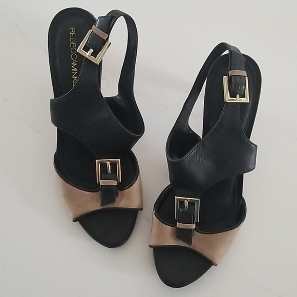 Leather Buckles T-Strap Sandal Heels - Picture 3 of 8